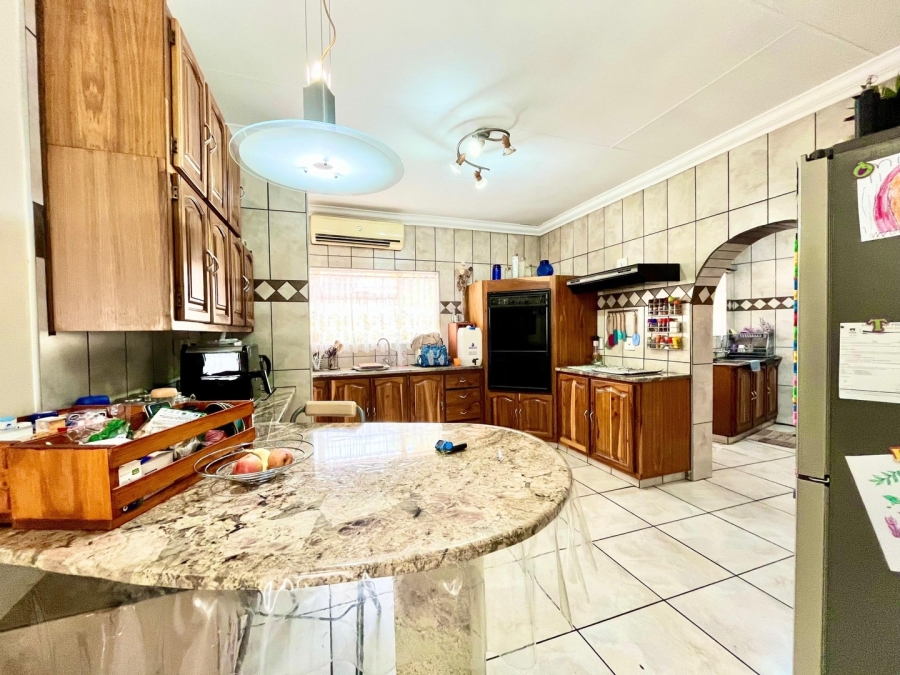 4 Bedroom Property for Sale in Safari Gardens North West